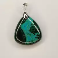 Pendentif chrysocolle malachite naturelle aux nuances vertes et bleues