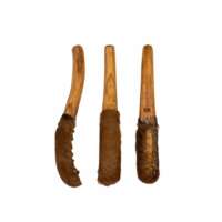 Mailloche mongole artisanale en bois et cuir pour tambour chamanique